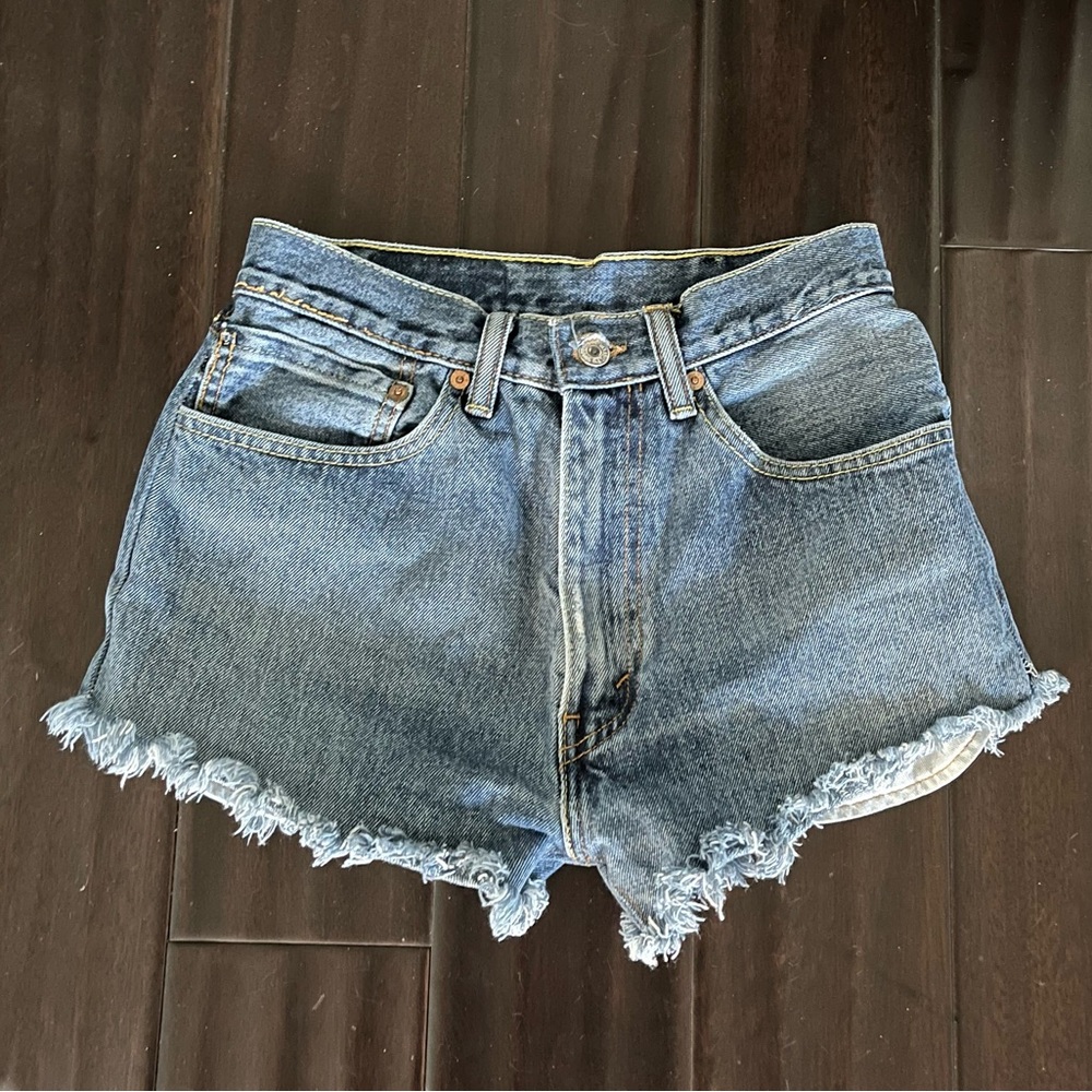 Levi’s Custom Short Denim Blue Frayed Shorts Size 26